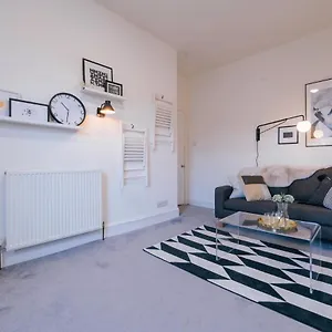 Stylish And Comfortable Centre United Kingdom