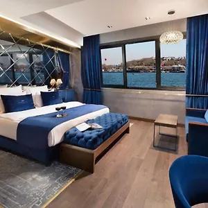 κάντε κράτηση εδώ