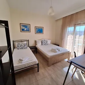 κάντε κράτηση εδώ