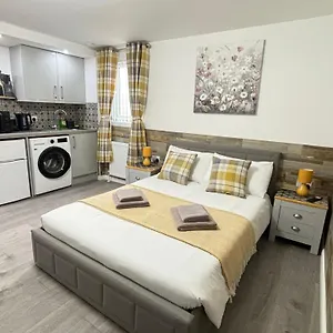 Apartment Gatwick, Horley