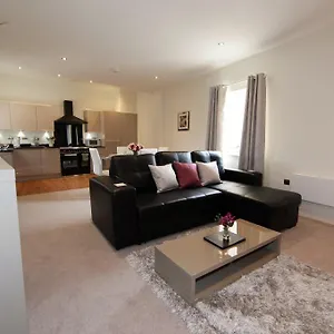 Hunter House Free Parking Onsite United Kingdom