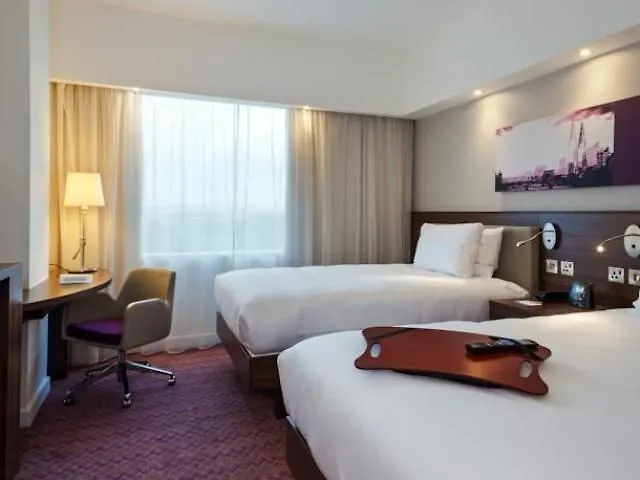 Hampton By Hilton London Gatwick Airport Hotel Horley