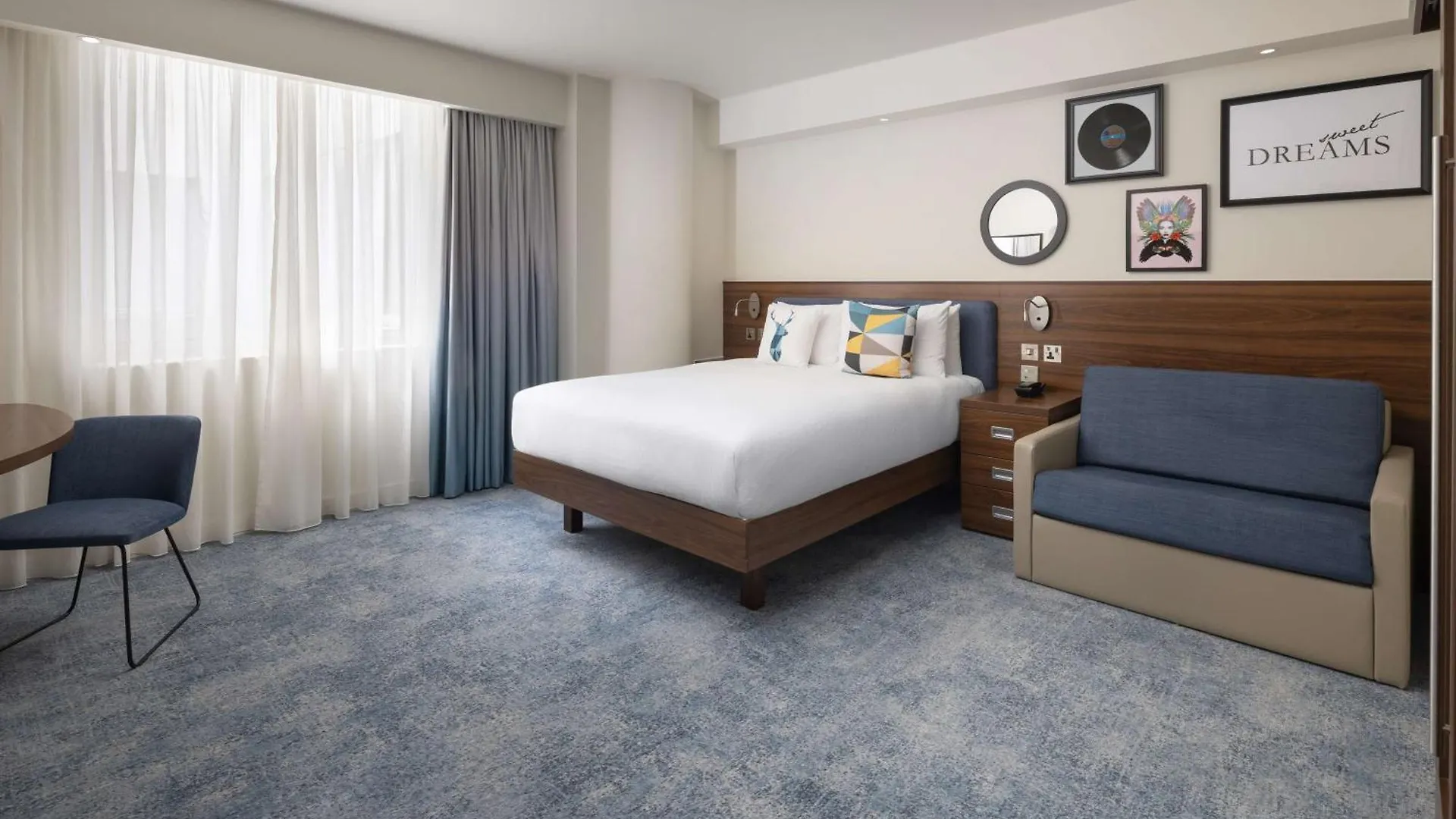 Hampton By Hilton London Gatwick Airport Hotel Horley 3*,