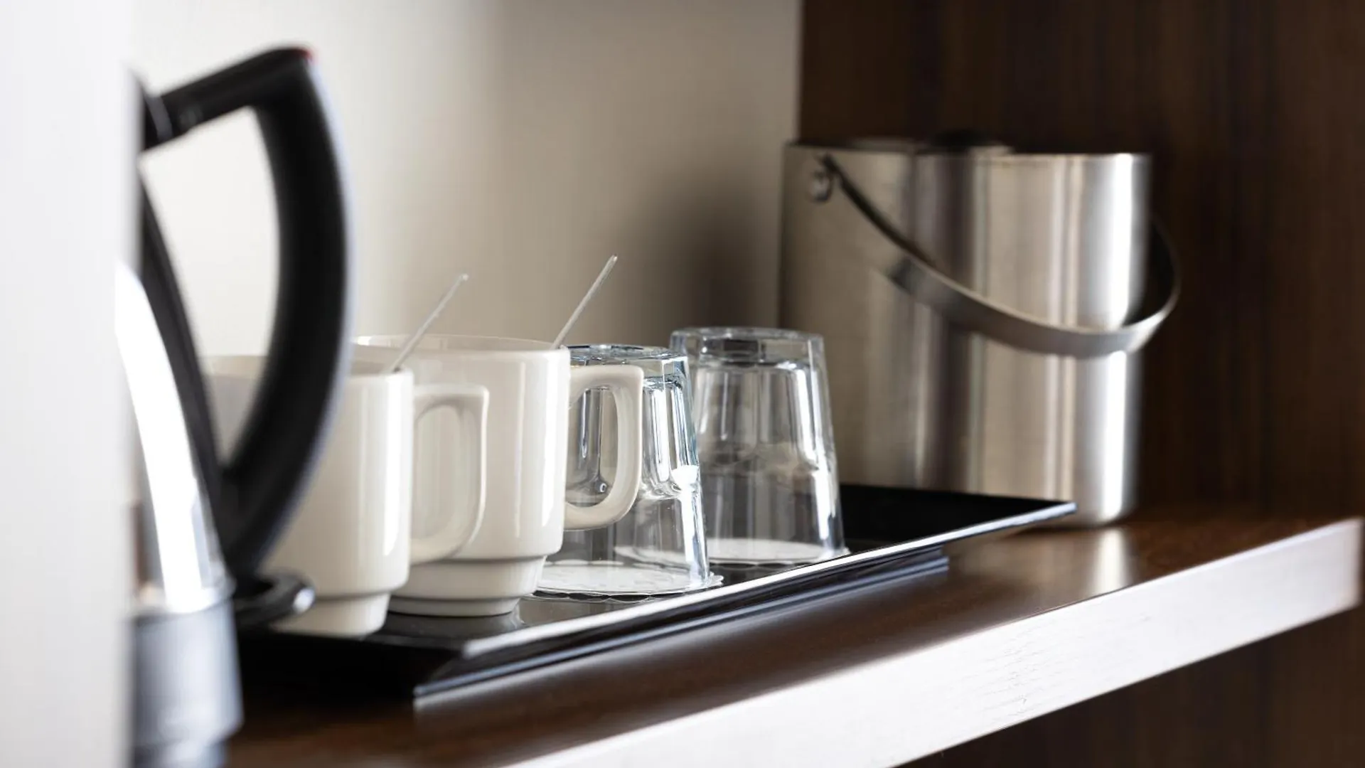 Hampton By Hilton London Gatwick Airport Hotel Horley