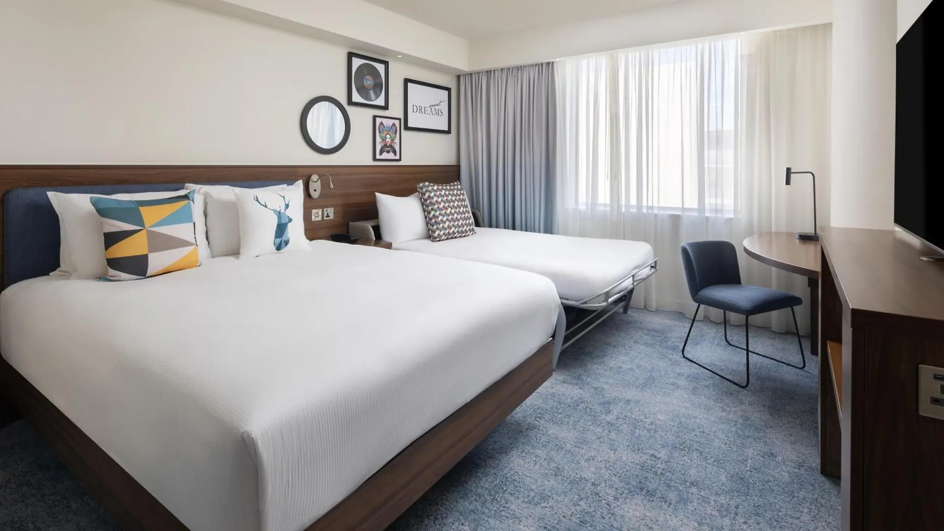 ***  Hampton By Hilton London Gatwick Airport Hotel Horley United Kingdom