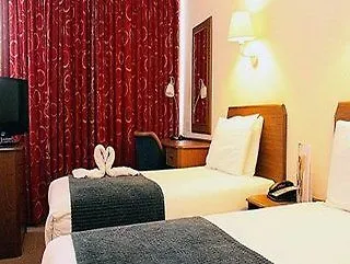 Hampton By Hilton London Gatwick Airport Hotel Horley
